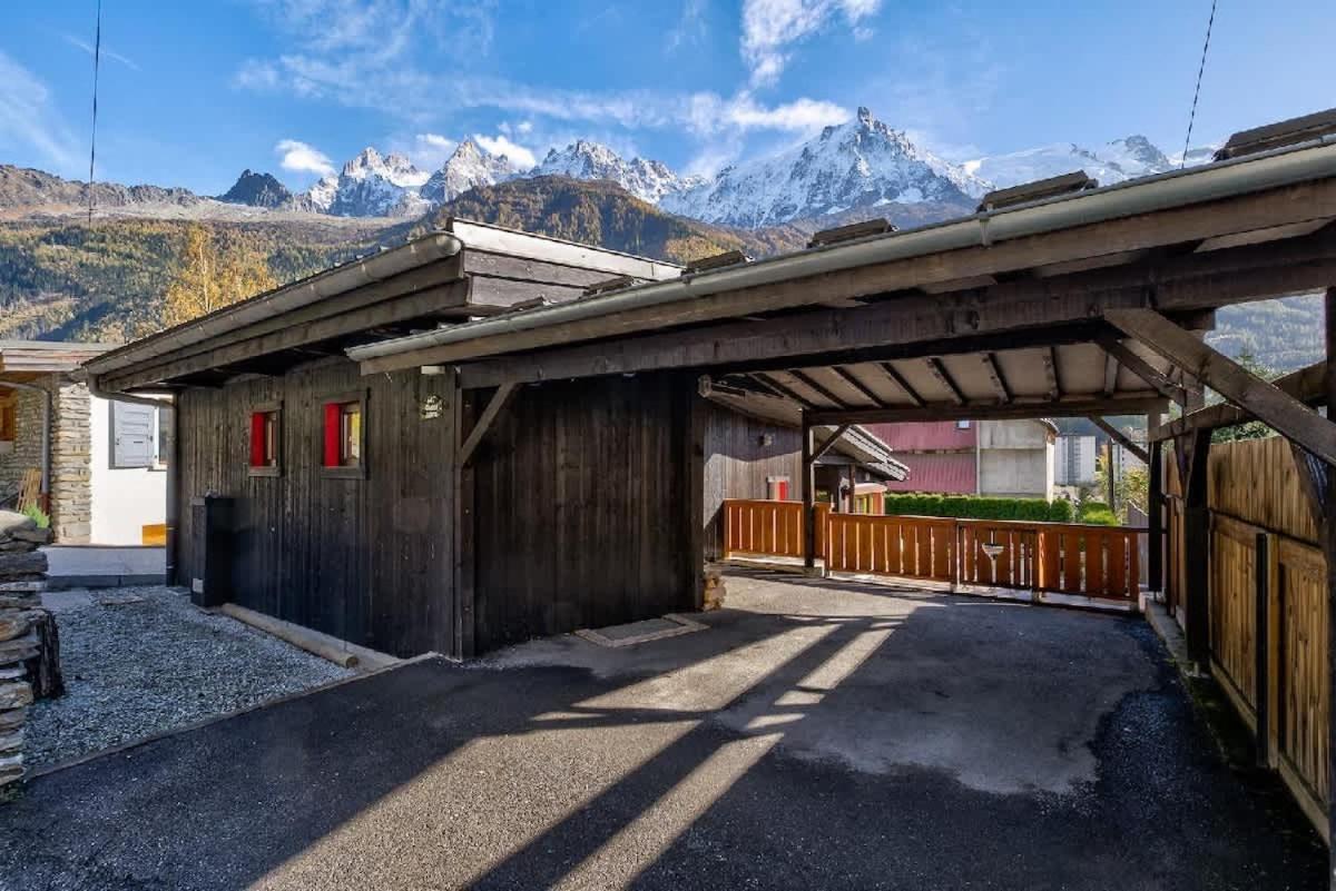 Chalé Alpins - Jacuzzi Parking